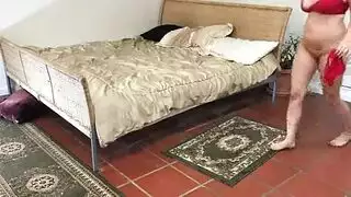 يغتص امه تحت الطاوله