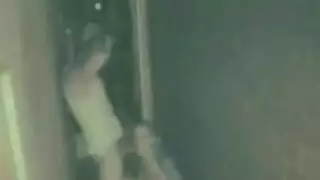 شقراء حبر الظهر تتفجر شهوة لقضيب أسود وحشي