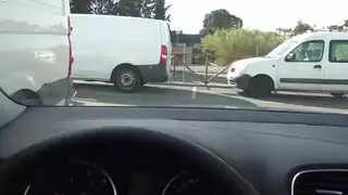 قضيب أسود كبير يمارس الجنس مع فرج عربي في مرسيليا جنس عنيف في سيارة عامة