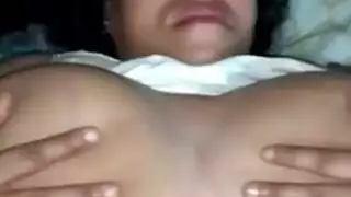 صغيره جسم ممتلئ عربيه