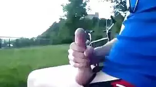 راكب الدراجة النارية مصاصة دكتور امراض نساء