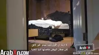 لقاء محرم: داني يمارس الجنس مع امرأة أكبر منه صباحاً